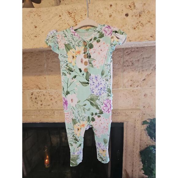 Posh peanut Other - Sz 6-9mo Posh Peanut Playsuit
